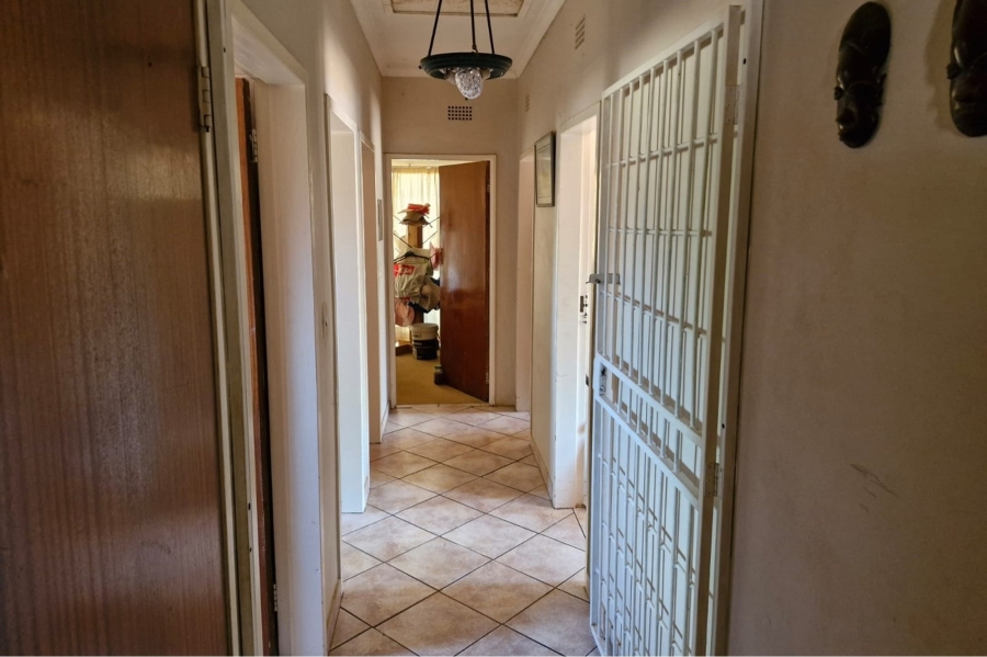 4 Bedroom Property for Sale in Roosheuwel North West